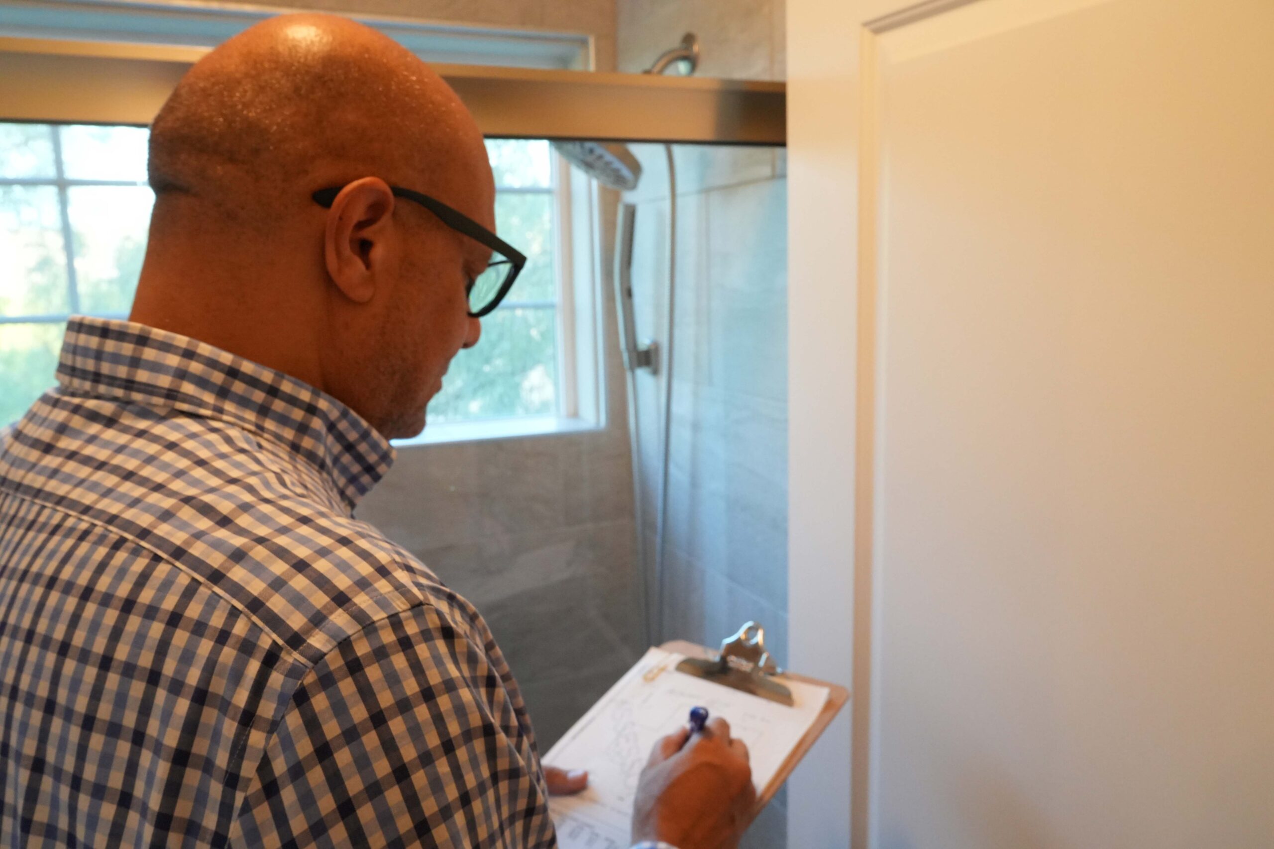 appraiser marketing group chip holmes photo bathroom scaled